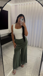 Pantalón satinado verde